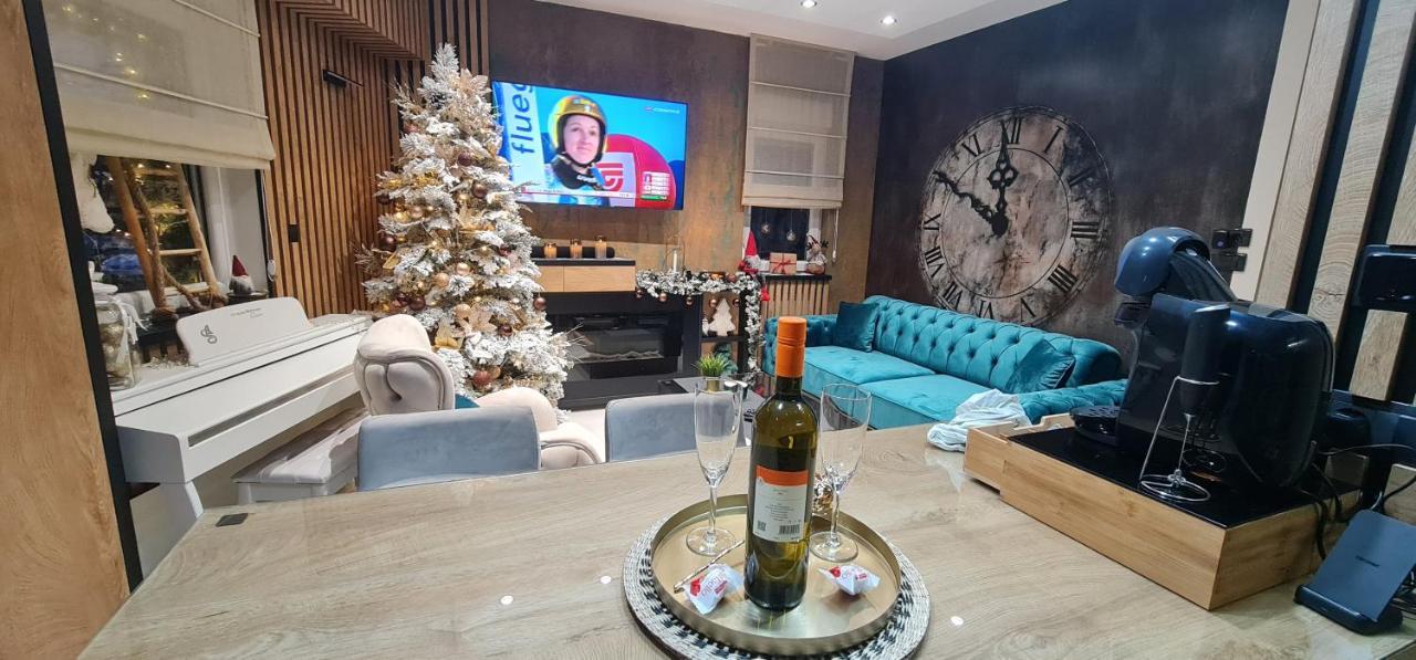 Design Apartment Platinium Spa Lux 5 Star "Havana" Completely Private Wellness & Spa Free Included Sauna & Jacuzzi & Salt Wall & Fire Place & 3D Ceilings & Business Wifi & Netflix & Keyless Code Entry & Full Smart App & Secure 2 Parking Place Ćuprija المظهر الخارجي الصورة