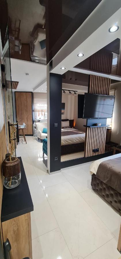 Design Apartment Platinium Spa Lux 5 Star "Havana" Completely Private Wellness & Spa Free Included Sauna & Jacuzzi & Salt Wall & Fire Place & 3D Ceilings & Business Wifi & Netflix & Keyless Code Entry & Full Smart App & Secure 2 Parking Place Ćuprija المظهر الخارجي الصورة