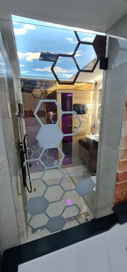 Design Apartment Platinium Spa Lux 5 Star "Havana" Completely Private Wellness & Spa Free Included Sauna & Jacuzzi & Salt Wall & Fire Place & 3D Ceilings & Business Wifi & Netflix & Keyless Code Entry & Full Smart App & Secure 2 Parking Place Ćuprija المظهر الخارجي الصورة