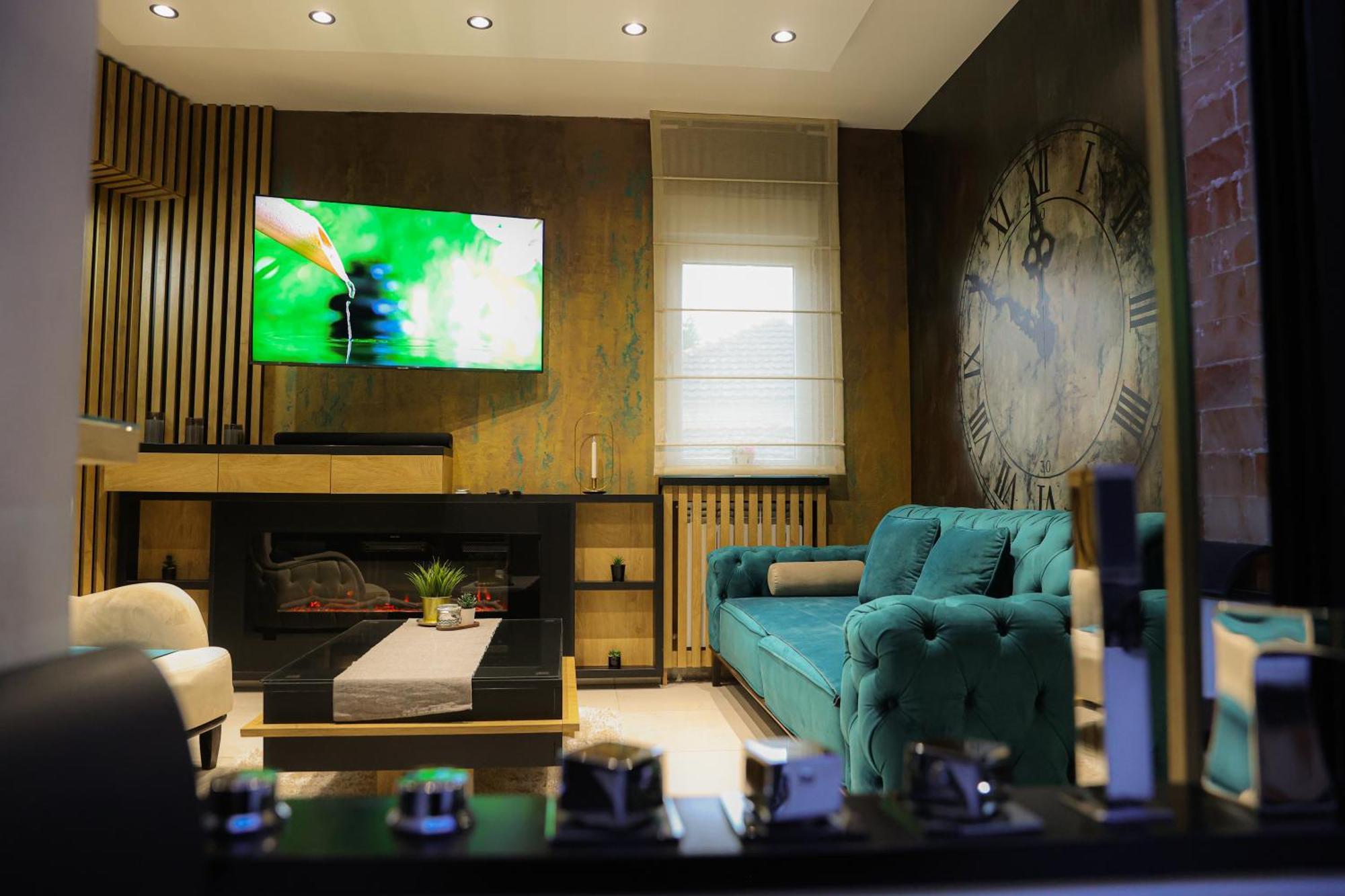 Design Apartment Platinium Spa Lux 5 Star "Havana" Completely Private Wellness & Spa Free Included Sauna & Jacuzzi & Salt Wall & Fire Place & 3D Ceilings & Business Wifi & Netflix & Keyless Code Entry & Full Smart App & Secure 2 Parking Place Ćuprija المظهر الخارجي الصورة